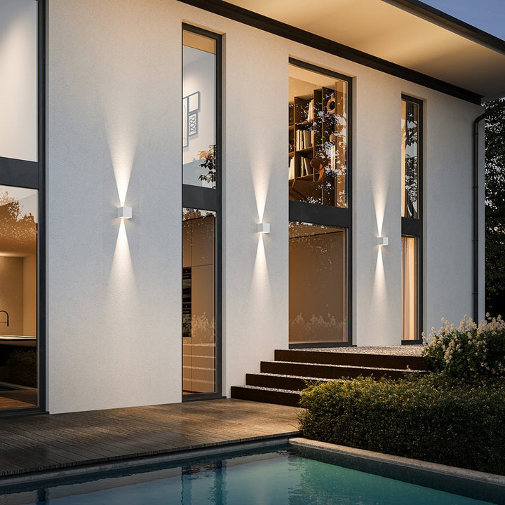 NEONA Xena LED-Wandleuchte – Warmweiß – Nach oben/unten verstellbar